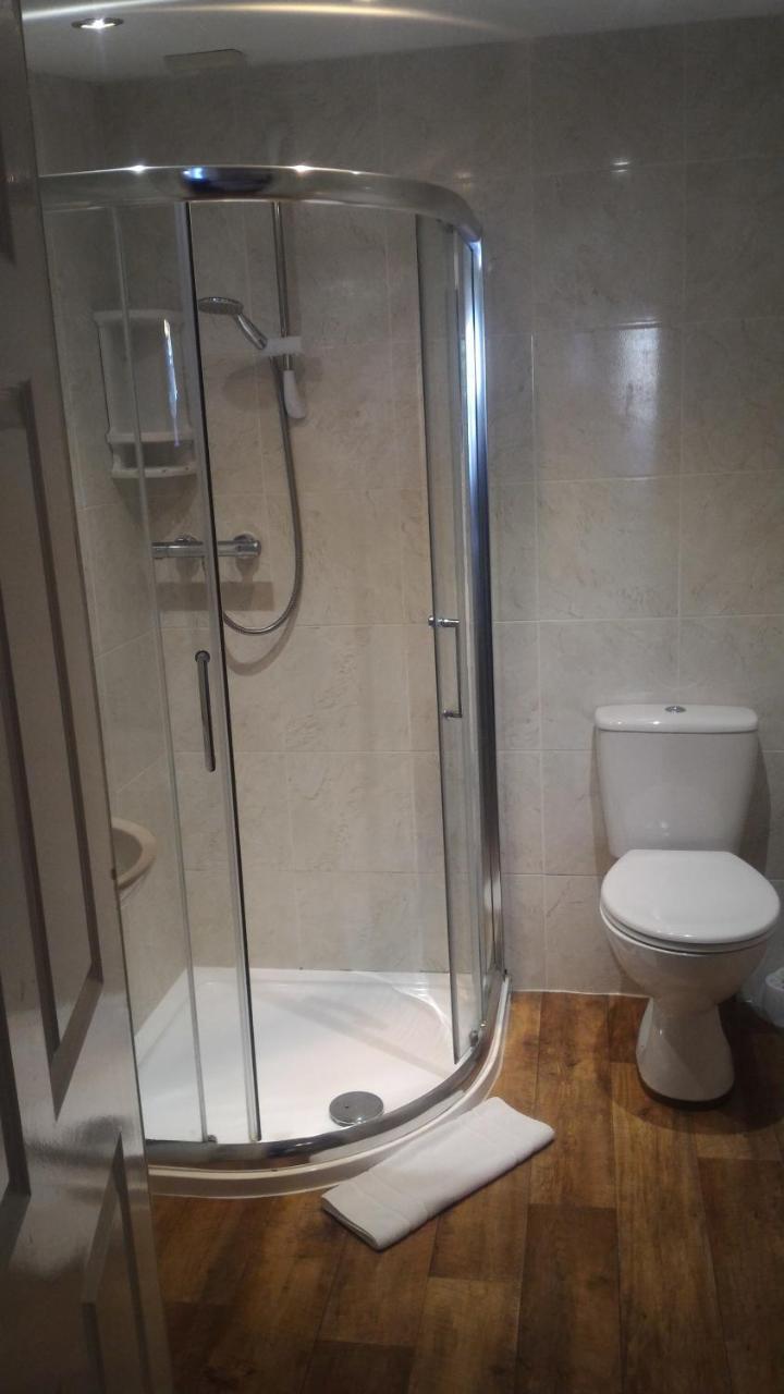 Cedar Lodge Hotel Exeter Ngoại thất bức ảnh